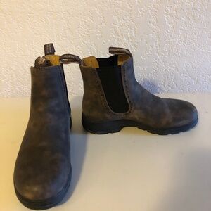 Blundstone boot - Brown size 8.5 (38.5) (Australian size 5.5)